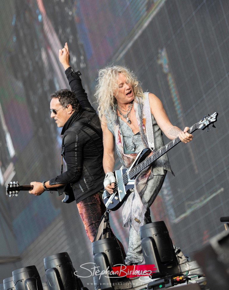 Def leppard 3 medium