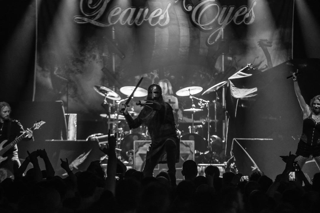 Leaves eyes 54 sur 67